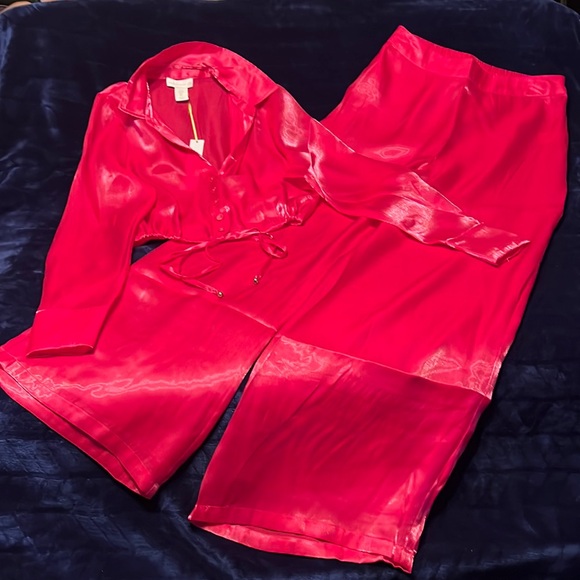 House of Harlow 1960 Pants - NWT House of Harlow 1960 2-Piece Hot Pink Long Sleeve Pant Suit